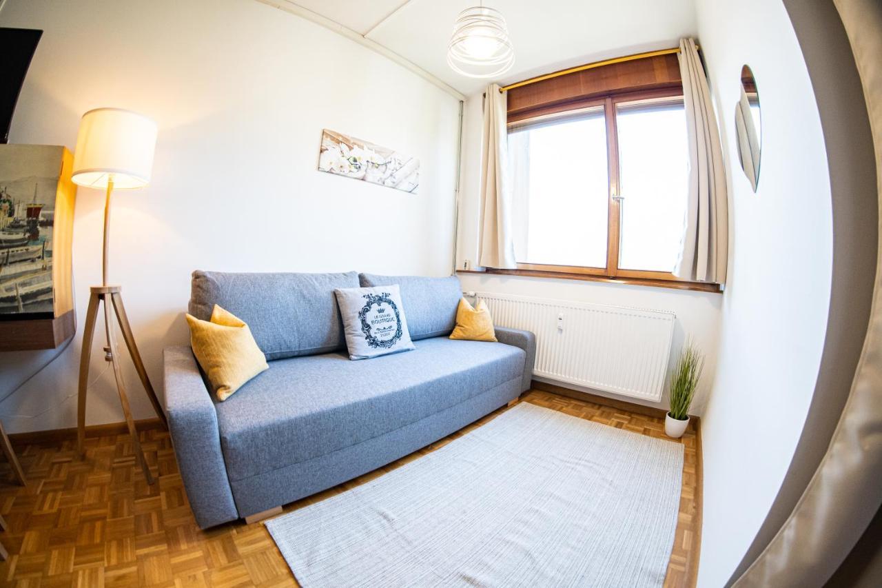 Flow Apartments Winkel Atelier Мерано Екстериор снимка