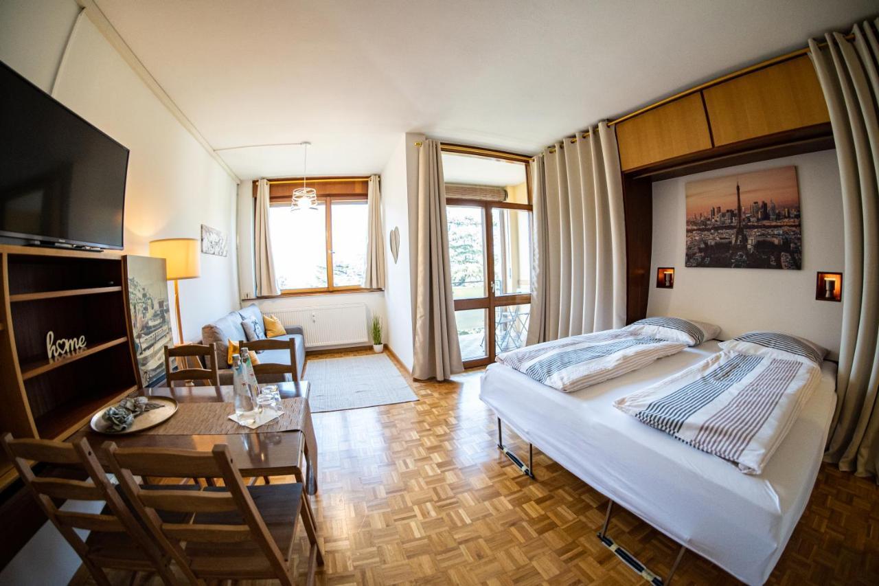 Flow Apartments Winkel Atelier Мерано Екстериор снимка
