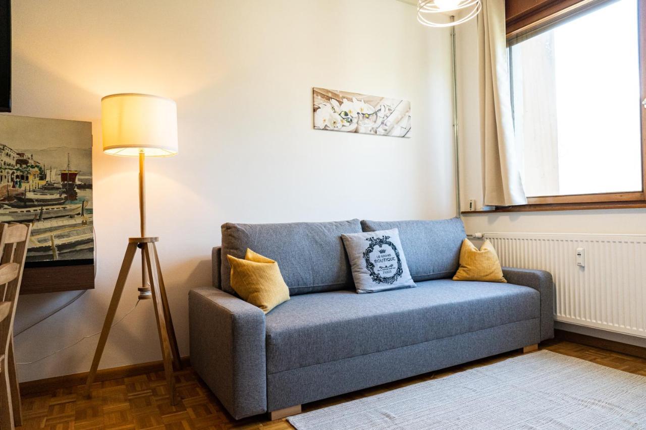 Flow Apartments Winkel Atelier Мерано Екстериор снимка